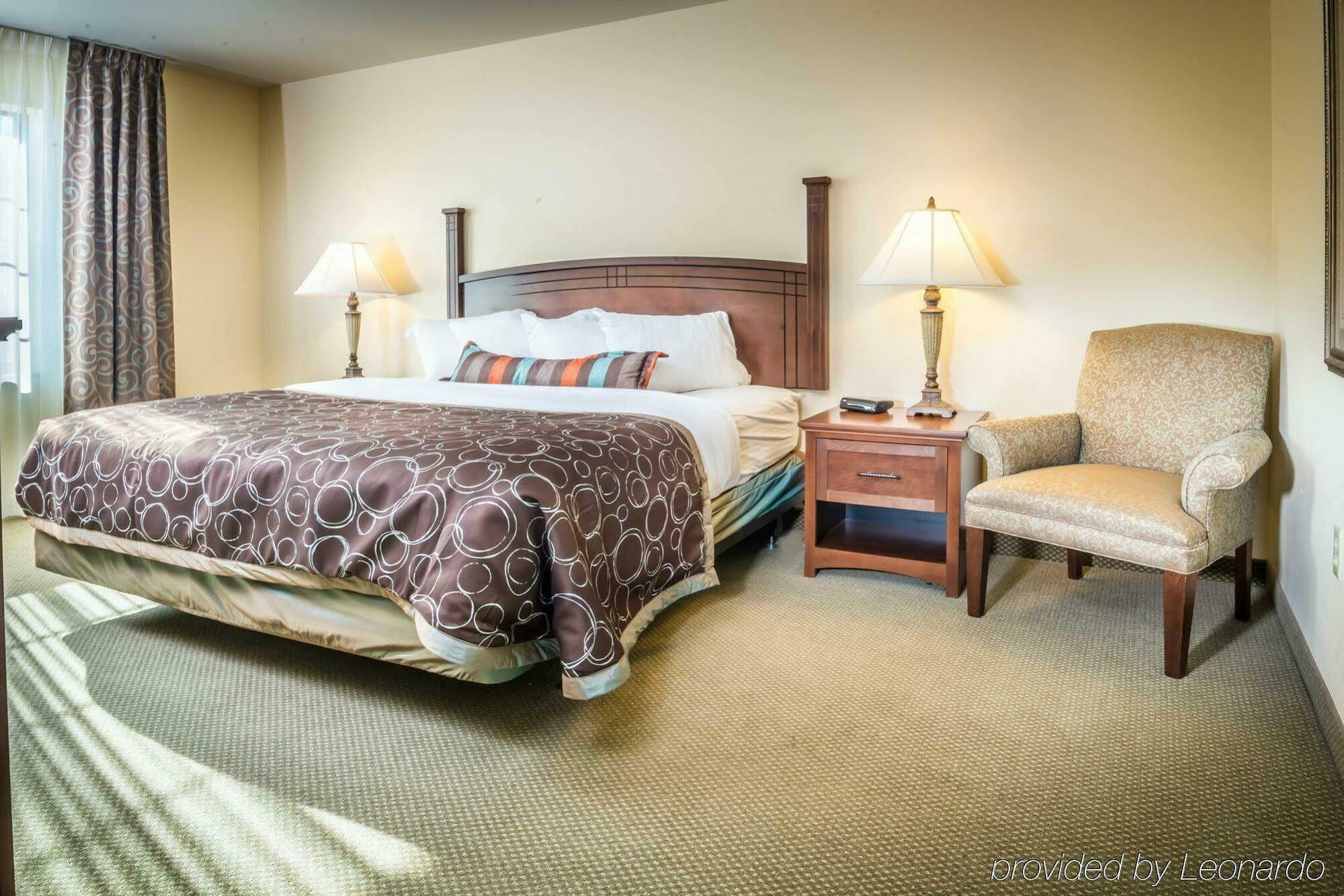 Staybridge Toledo/maumee By Ihg Hotel