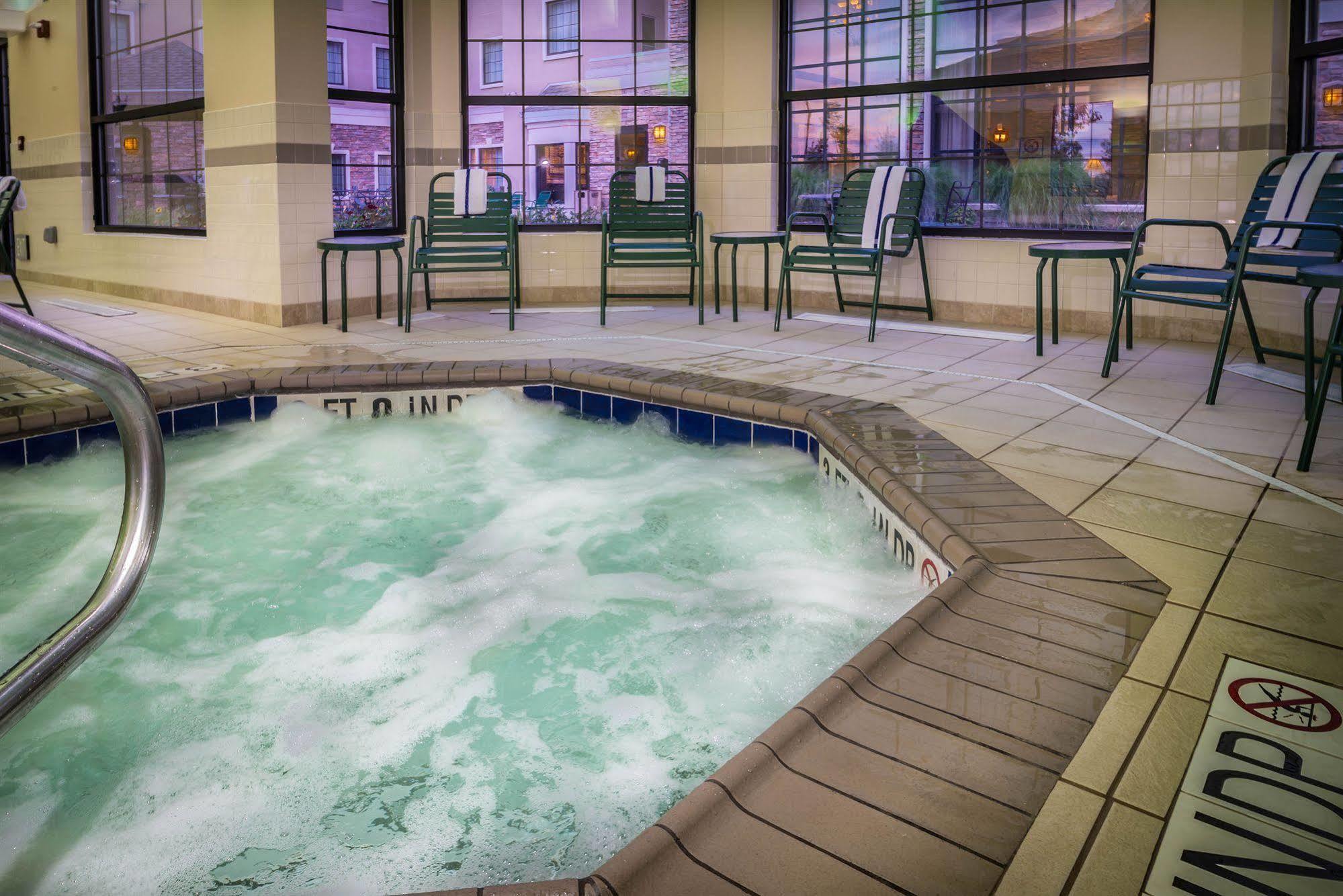 Staybridge Toledo/maumee By Ihg