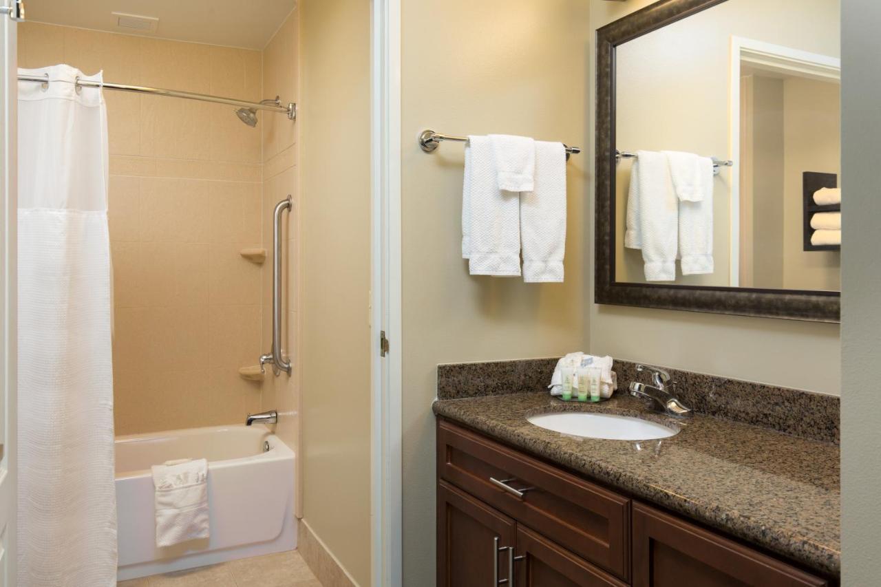 Staybridge Toledo/maumee By Ihg Hotel 3*